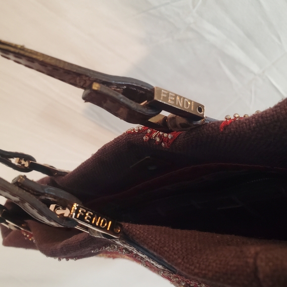Rare Vintage Fendi One of a Kind Brown Beaded Embroidered Bird Canvas Bag Tote. - Picture 5 of 16